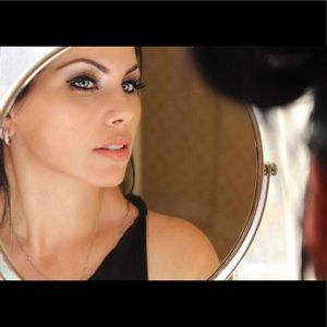 Meet your Posher, Van